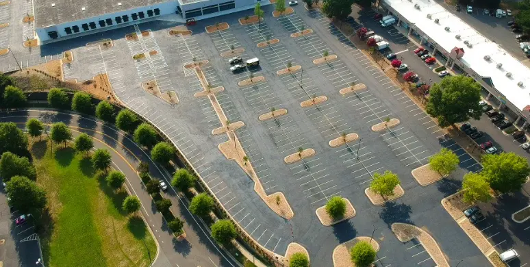 Proline Parking Lot Maintenance – Denver, NC